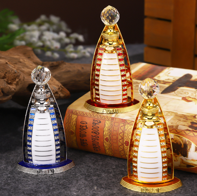 Dubai Burj Al Arab - shaped essential oil bottle