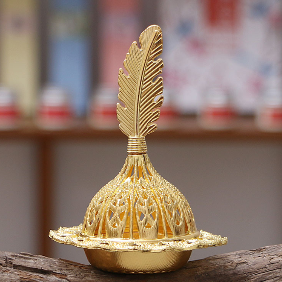 creative Middle Eastern metal aromatherapy burner